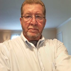 Meet your Posher, Derek